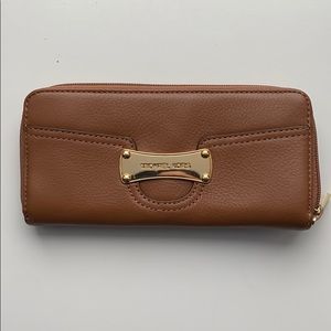 Brown leather Michael Kors wallet